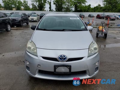 Piąte zdjęcie samochodu w środku: 2010 TOYOTA PRIUS III VIN:JTDKN3DU8A0020376 - miniatura