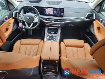 Zdjęcie 8 z 12 samochodu: 2023 BMW X7 XDRIVE40I VIN:5UX23EM00P9R11019 - miniatura