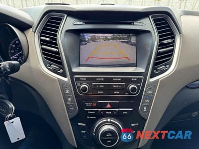 Zdjęcie 9 z 13 samochodu: 2017 HYUNDAI SANTA FE SE VIN:KM8SMDHF6HU209448 - miniatura