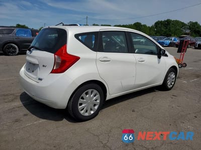 Trzecie zdjęcie samochodu z tyłu: 2016 NISSAN VERSA NOTE SV VIN:3N1CE2CP7GL399055 - miniatura