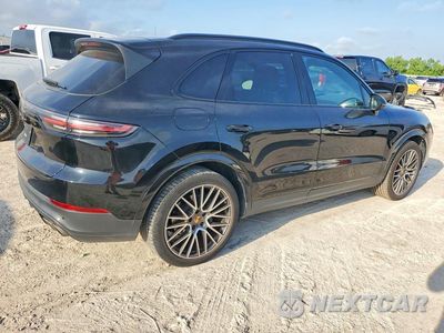 Trzecie zdjęcie samochodu z tyłu: 2021 PORSCHE CAYENNE S VIN:WP1AB2AY6MDA29028 - miniatura