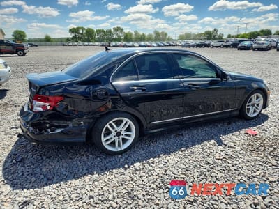 Trzecie zdjęcie samochodu z tyłu: 2012 MERCEDES-BENZ C 300 4MATIC VIN:WDDGF8BB6CR214832 - miniatura