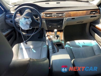 Zdjęcie 8 z 12 samochodu: 2006 BMW 325 I VIN:WBAVB13526PT04960 - miniatura