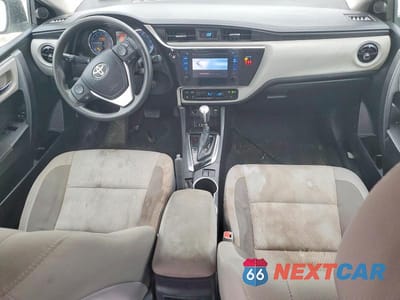 Zdjęcie 8 z 12 samochodu: 2019 TOYOTA COROLLA LE VIN:2T1BURHE4KC242512 - miniatura