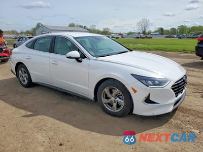 Czwarte zdjęcie samochodu z boku: 2023 HYUNDAI SONATA SE VIN:KMHL24JA6PA250025 - miniatura