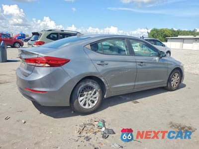 Trzecie zdjęcie samochodu z tyłu: 2017 HYUNDAI ELANTRA SE VIN:KMHD74LF7HU067909 - miniatura