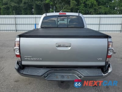 Zdjęcie 6 z 12 samochodu: 2015 TOYOTA TACOMA V6 VIN:3TMLU4EN7FM178586 - miniatura