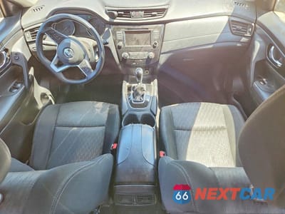 Zdjęcie 8 z 13 samochodu: 2018 NISSAN ROGUE VIN:KNMAT2MV6JP517096 - miniatura