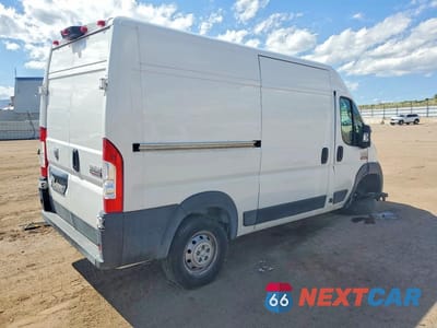 Trzecie zdjęcie samochodu z tyłu: 2020 RAM PROMASTER 1500 DELIVERY VAN VIN:3C6TRVBG9LE113751 - miniatura