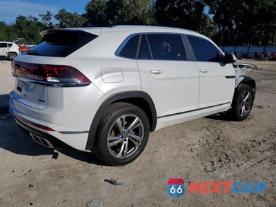 Trzecie zdjęcie samochodu z tyłu: 2024 VOLKSWAGEN ATLAS CROSS SPORT SEL R-LINE VIN:1V2AE2CA8RC223323 - miniatura