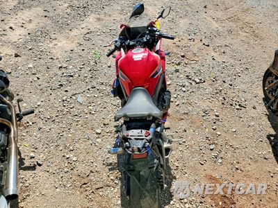 Zdjęcie 6 z 9 samochodu: 2024 HONDA CBR650 R VIN:MLHRH1555R5000891 - miniatura
