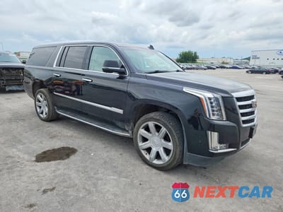 Czwarte zdjęcie samochodu z boku: 2017 CADILLAC ESCALADE ESV LUXURY VIN:1GYS4HKJ2HR146001 - miniatura