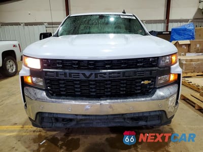 Piąte zdjęcie samochodu w środku: 2021 CHEVROLET SILVERADO C1500 VIN:1GCRWAEH2MZ371365 - miniatura