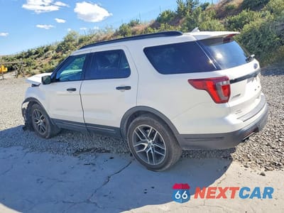 Drugie zdjęcie samochodu z przodu: 2019 FORD EXPLORER SPORT VIN:1FM5K8GT8KGB40768 - miniatura
