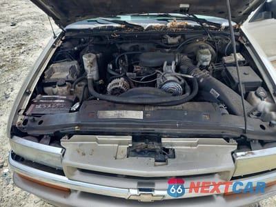 Zdjęcie 12 z 13 samochodu: 2003 CHEVROLET BLAZER VIN:1GNCS13X43K172621 - miniatura