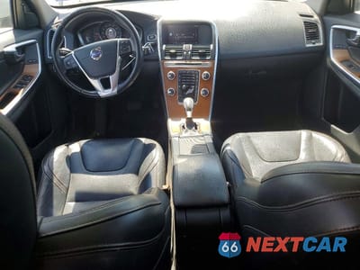 Zdjęcie 8 z 14 samochodu: 2017 VOLVO XC60 T5 INSCRIPTION VIN:YV440MRU0H2000821 - miniatura