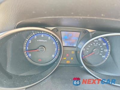 Zdjęcie 9 z 13 samochodu: 2011 HYUNDAI TUCSON GLS VIN:KM8JU3AC7BU171077 - miniatura
