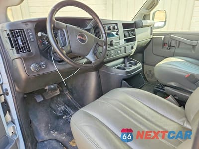 Zdjęcie 8 z 13 samochodu: 2023 GMC SAVANA G2500 VIN:1GTW7BFP4P1167214 - miniatura