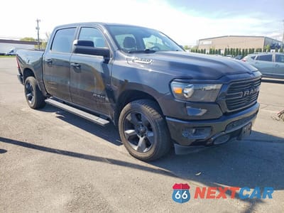Czwarte zdjęcie samochodu z boku: 2019 RAM 1500 BIG HORN VIN:1C6SRFFT1KN606570 - miniatura