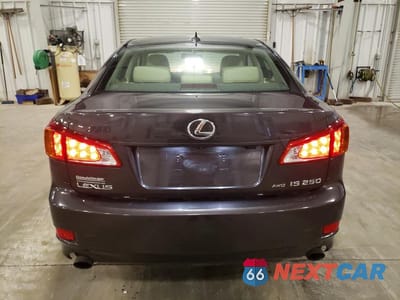 Zdjęcie 6 z 12 samochodu: 2009 LEXUS IS 250 VIN:JTHCK262092032278 - miniatura
