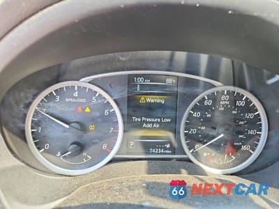Zdjęcie 9 z 12 samochodu: 2018 NISSAN SENTRA SR VIN:3N1AB7AP9JY282524 - miniatura