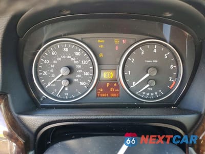 Zdjęcie 9 z 13 samochodu: 2006 BMW 325 I VIN:WBAVB13536KX36745 - miniatura