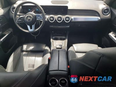 Zdjęcie 8 z 13 samochodu: 2021 MERCEDES-BENZ GLB 250 VIN:W1N4M4GB8MW093026 - miniatura