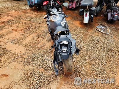 Czwarte zdjęcie samochodu z boku: 2025 SUZUKI GSX-R750 VIN:JS1GR7MA6S7101080 - miniatura