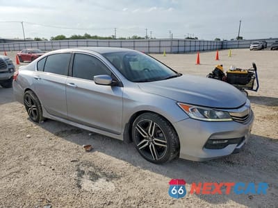 Czwarte zdjęcie samochodu z boku: 2017 HONDA ACCORD SPORT SPECIAL EDITION VIN:1HGCR2F10HA134304 - miniatura