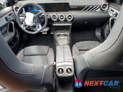 Zdjęcie 8 z 12 samochodu: 2025 MERCEDES-BENZ CLA AMG 35 4MATIC VIN:W1K5J5BB3SN523118 - miniatura