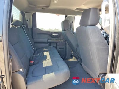 Zdjęcie 10 z 12 samochodu: 2021 CHEVROLET SILVERADO VIN:3GCPYCEF4MG249926 - miniatura