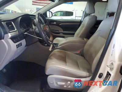 Zdjęcie 7 z 13 samochodu: 2019 TOYOTA HIGHLANDER LIMITED VIN:5TDDZRFH7KS962255 - miniatura