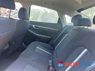 Zdjęcie 6 z 10 samochodu: 2025 HYUNDAI SONATA SEL VIN:KMHL64JA0SA464859 - miniatura