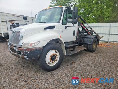 2002 INTERNATIONAL 4000 4300 1HTMMAAM12H414411 - główne zdjęcie licytacji z USA - miniatura