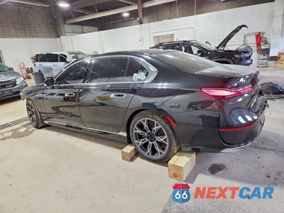 Drugie zdjęcie samochodu z przodu: 2024 BMW I7 XDRIVE60 VIN:WBY53EJ09RCP73326 - miniatura