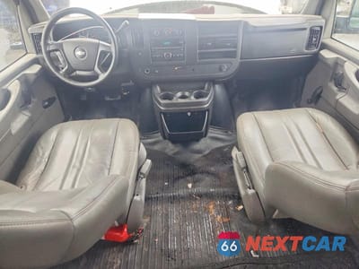 Zdjęcie 8 z 13 samochodu: 2008 CHEVROLET EXPRESS G1500 VIN:1GNFH154181206722 - miniatura