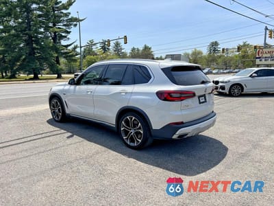 Trzecie zdjęcie samochodu z tyłu: 2022 BMW X5 XDRIVE45E VIN:5UXTA6C03N9J62196 - miniatura