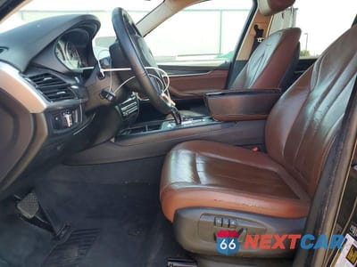 Zdjęcie 7 z 13 samochodu: 2014 BMW X5 XDRIVE35I VIN:5UXKR0C52E0H27784 - miniatura