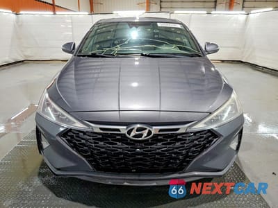 Piąte zdjęcie samochodu w środku: 2019 HYUNDAI ELANTRA SPORT VIN:KMHD04LB7KU865898 - miniatura