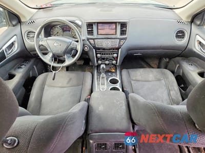 Zdjęcie 8 z 13 samochodu: 2016 NISSAN PATHFINDER SV VIN:5N1AR2MM7GC624854 - miniatura