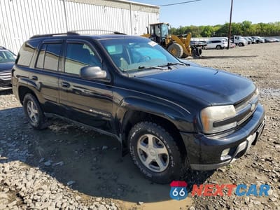 Czwarte zdjęcie samochodu z boku: 2004 CHEVROLET TRAILBLAZER LS VIN:1GNDT13S442281118 - miniatura