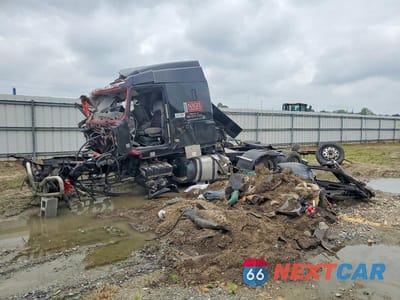 Drugie zdjęcie samochodu z przodu: 2012 VOLVO VN VNL VIN:4V4NC9EJ5CN545559 - miniatura