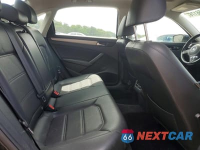 Zdjęcie 10 z 12 samochodu: 2014 VOLKSWAGEN PASSAT SE VIN:1VWBT7A30EC082087 - miniatura