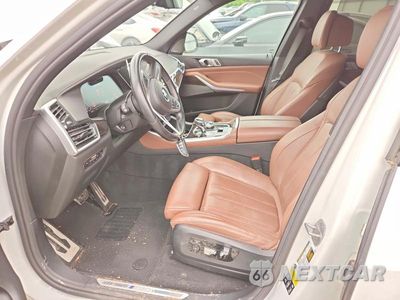 Zdjęcie 7 z 13 samochodu: 2021 BMW X5 M50I VIN:5UXJU4C00M9G95160 - miniatura