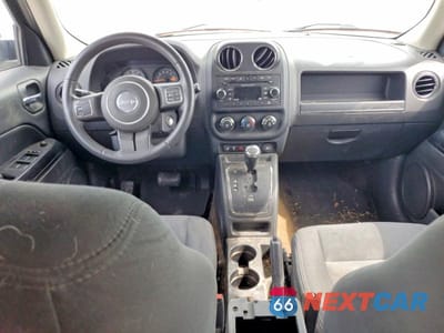 Zdjęcie 8 z 13 samochodu: 2016 JEEP PATRIOT LATITUDE VIN:1C4NJPFA9GD640318 - miniatura