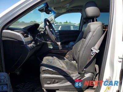 Zdjęcie 7 z 13 samochodu: 2017 CHEVROLET SUBURBAN K1500 LT VIN:1GNSKHKC2HR289163 - miniatura