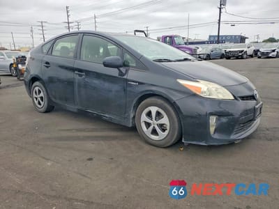 Czwarte zdjęcie samochodu z boku: 2015 TOYOTA PRIUS TWO VIN:JTDKN3DU9F0407235 - miniatura
