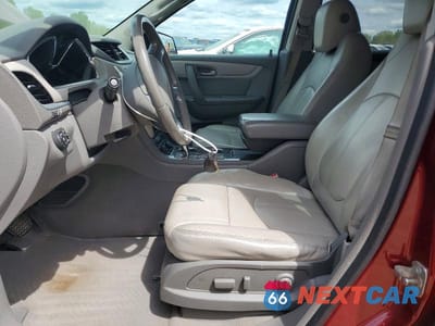 Zdjęcie 7 z 14 samochodu: 2016 CHEVROLET TRAVERSE LT VIN:1GNKRHKD1GJ241347 - miniatura