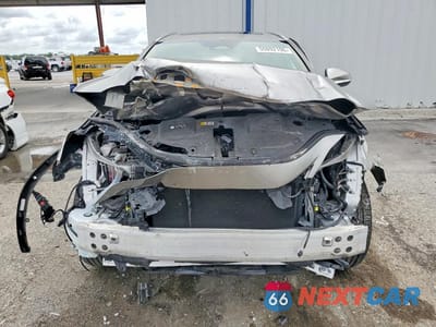 Piąte zdjęcie samochodu w środku: 2025 LEXUS NX 250 PREMIUM VIN:2T2GDCAZXSC017104 - miniatura