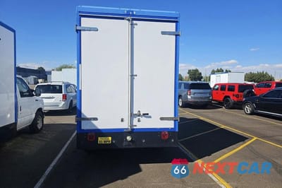 Zdjęcie 13 z 15 samochodu: 2023 FORD ECONOLINE E350 SUPER DUTY CUTAWAY VAN VIN:1FDWE3FK9PDD31812 - miniatura